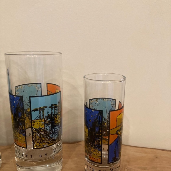 Spirits by Vincent Van Gogh Graduated Size Bar Glasses Barware Lot of 4 - Picture 5 of 9